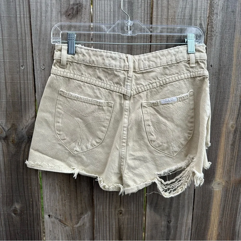 ROLLA’S Dusters Distressed Denim High Rise Slim Shorts Layla Stone Size 28 GUC